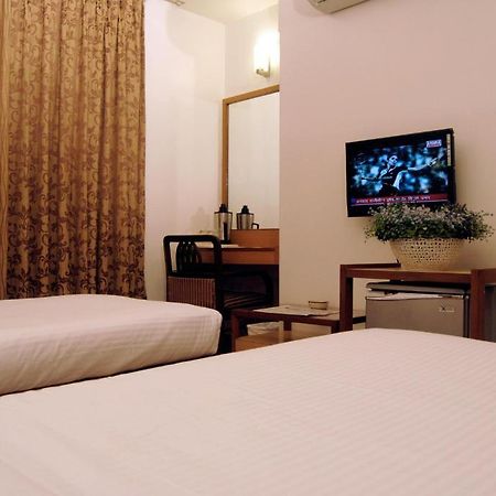 The Ambience Hotel Pune Habitación foto