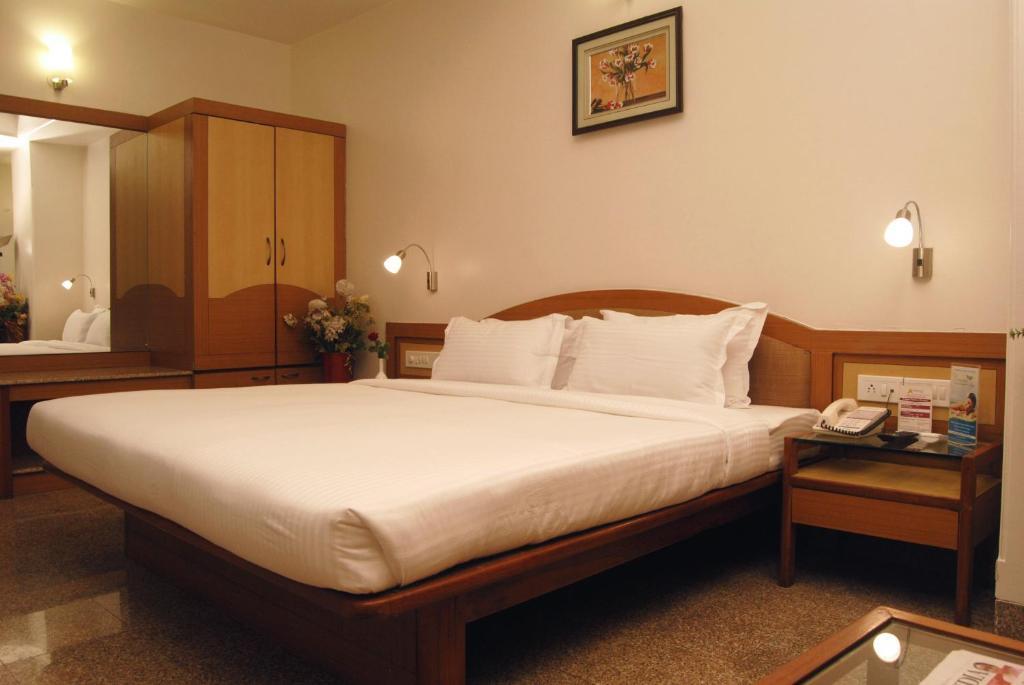 The Ambience Hotel Pune Habitación foto