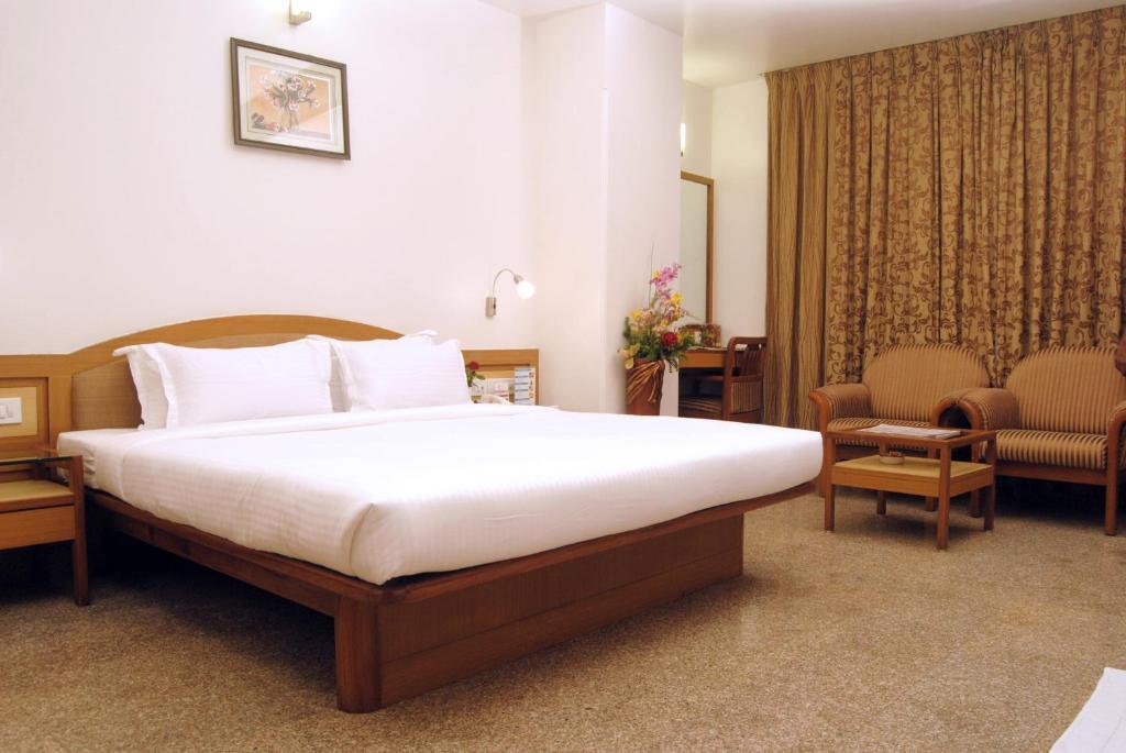 The Ambience Hotel Pune Habitación foto